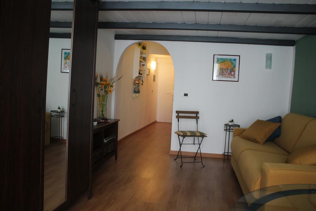 Casa Del Girasole Apartment Наполи Екстериор снимка