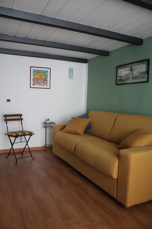 Casa Del Girasole Apartment Наполи Екстериор снимка