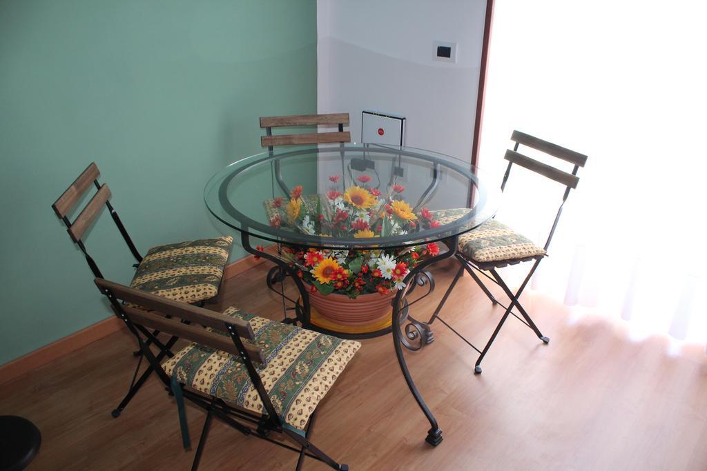 Casa Del Girasole Apartment Наполи Екстериор снимка