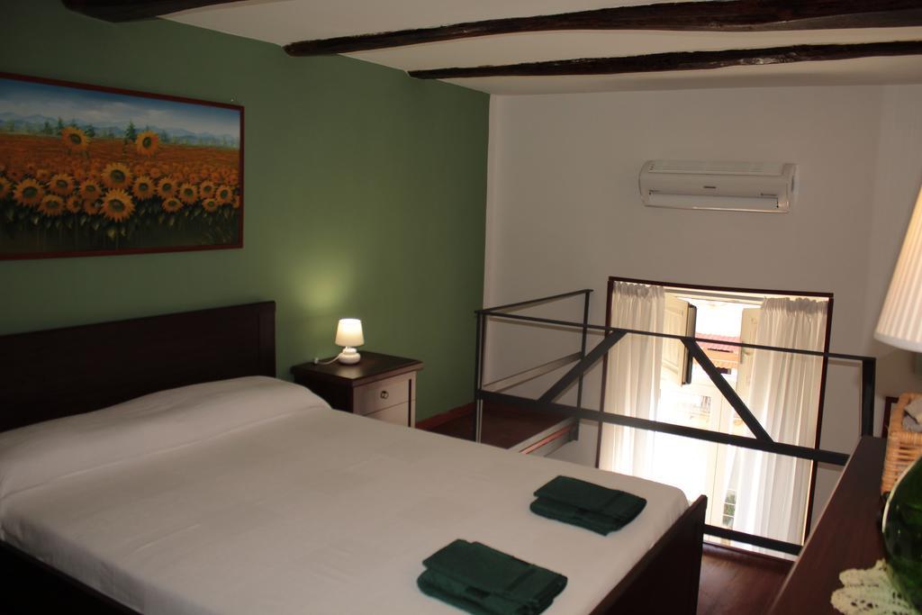 Casa Del Girasole Apartment Наполи Екстериор снимка